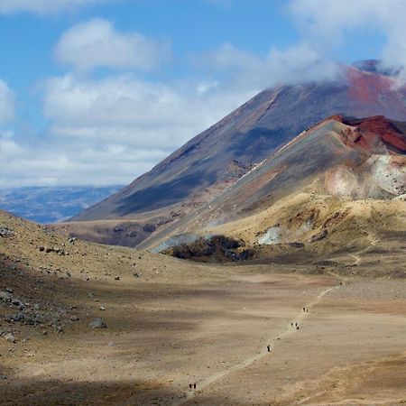 Adventure Lodge And Motels And Tongariro Crossing Track Transport National Park Eksteriør bilde