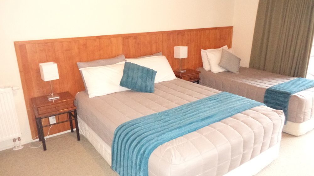 Adventure Lodge And Motels And Tongariro Crossing Track Transport National Park Eksteriør bilde
